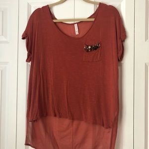 Sheet back rhinestone pocket tee
